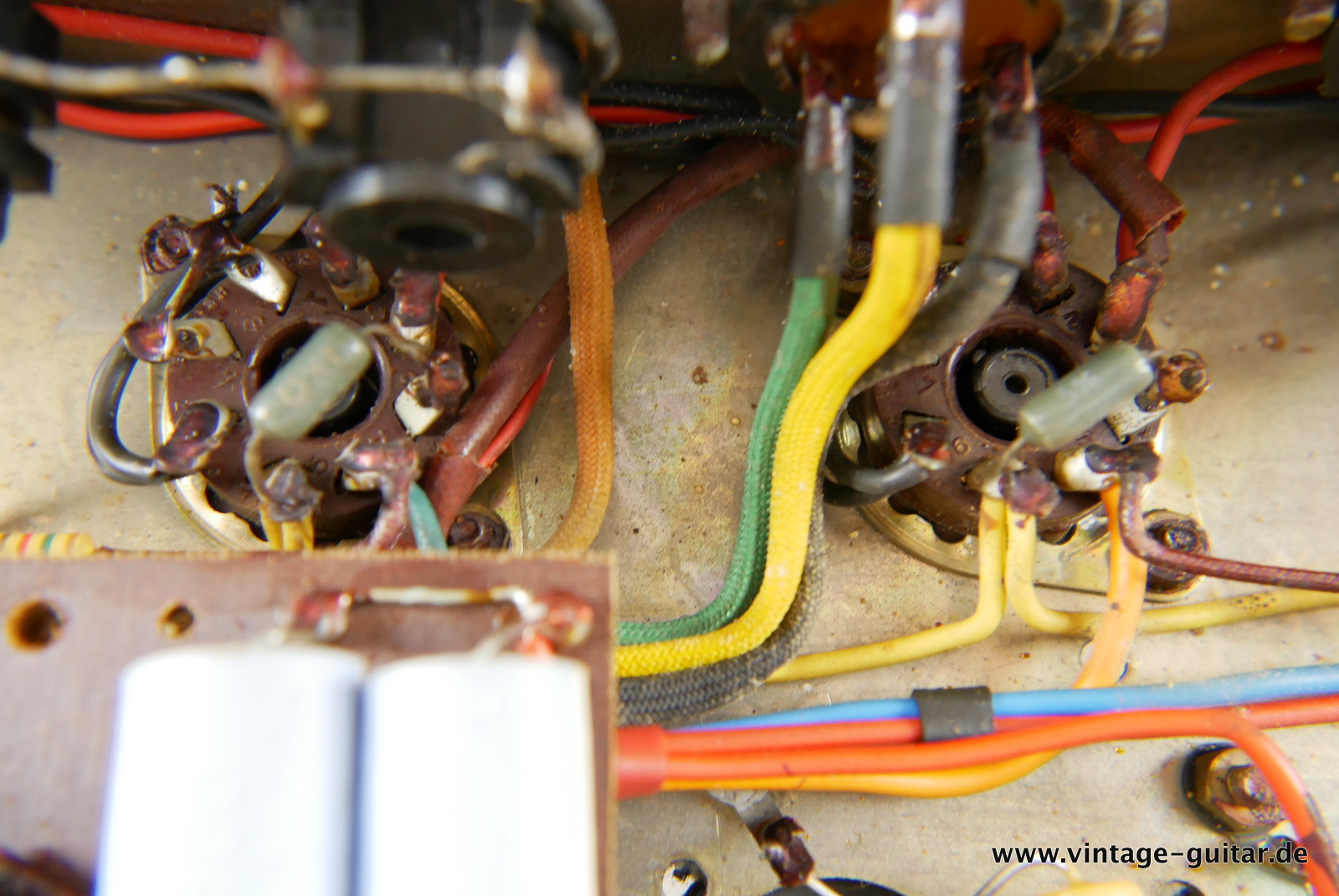 img/vintage/5441/Marshall_JMP_1992_Super_Bass_black 1970-039.JPG